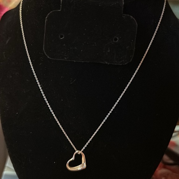 Tiffany Small open heart necklace - Picture 4 of 5